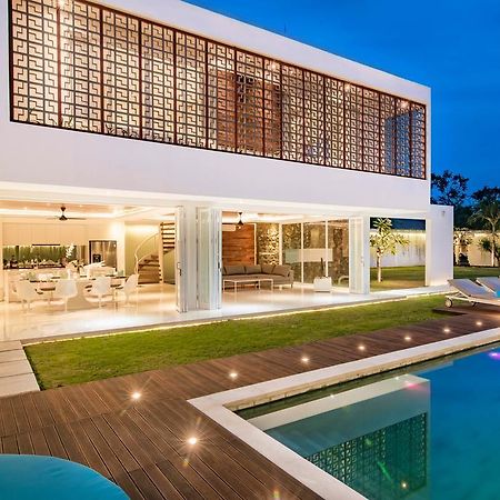 Villa Kamag Seminyak Buitenkant foto
