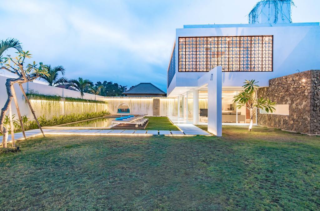 Villa Kamag Seminyak Buitenkant foto